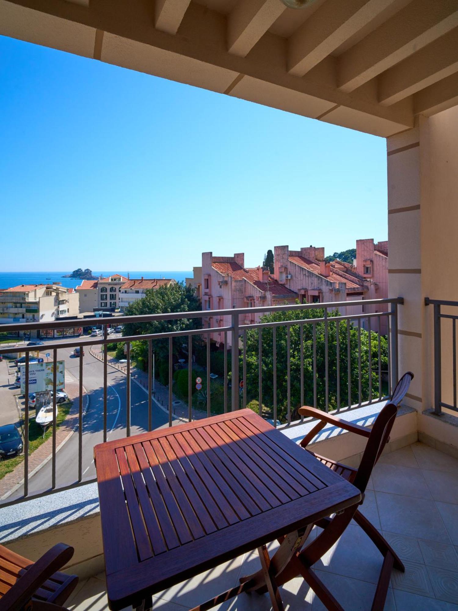 Hotel Petrovac Εξωτερικό φωτογραφία