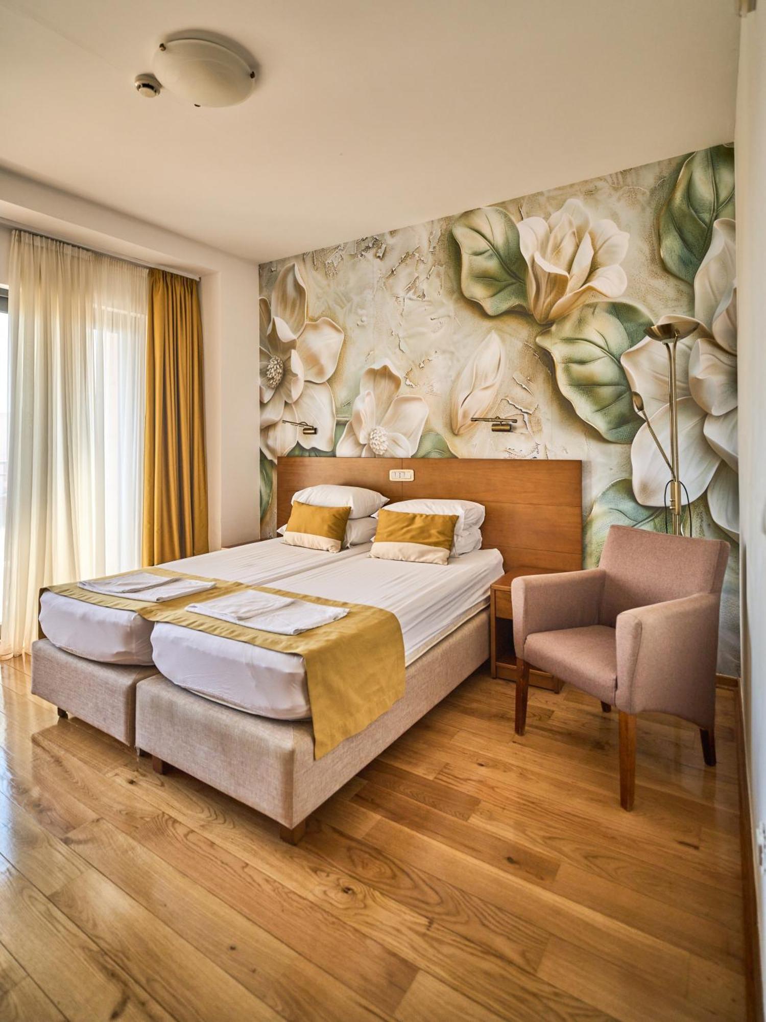 Hotel Petrovac Εξωτερικό φωτογραφία