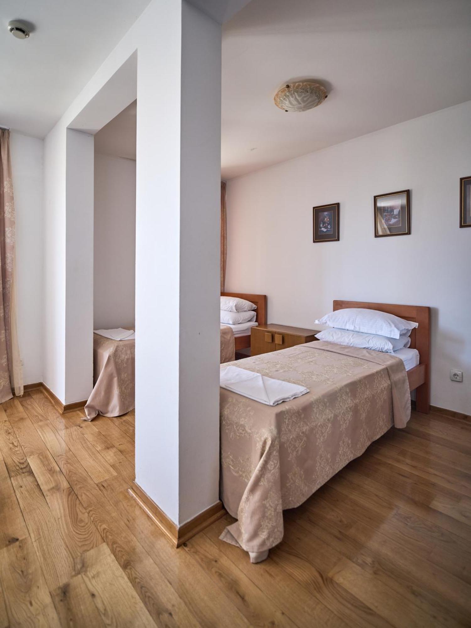 Hotel Petrovac Εξωτερικό φωτογραφία