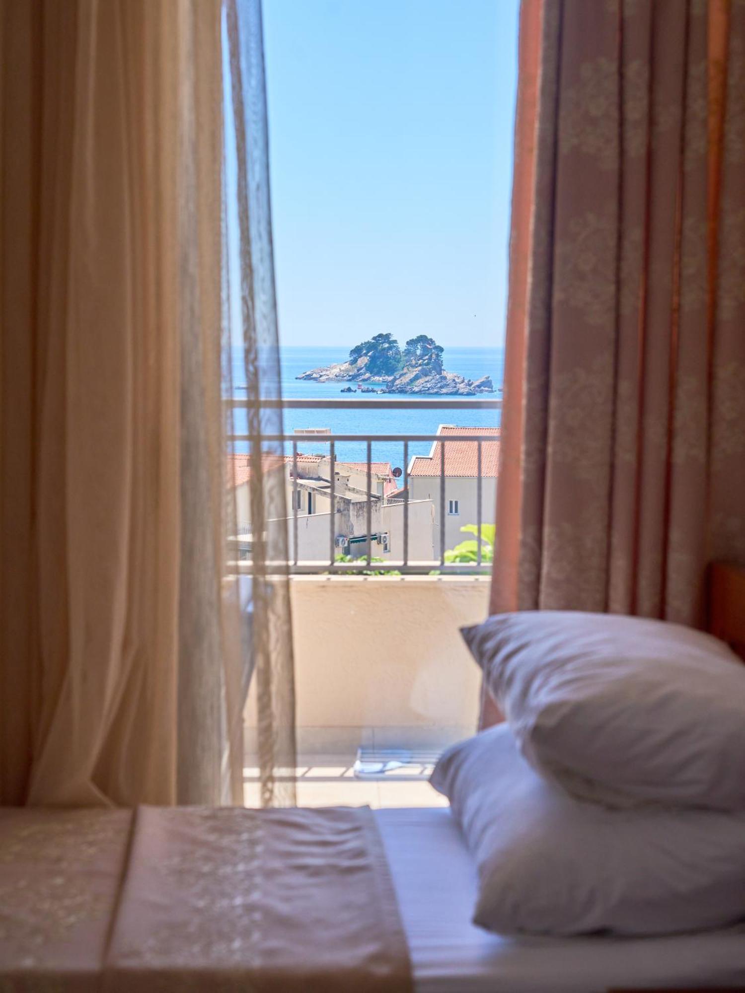 Hotel Petrovac Εξωτερικό φωτογραφία
